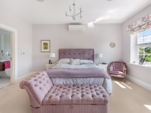 Photo 21- click for photo gallery